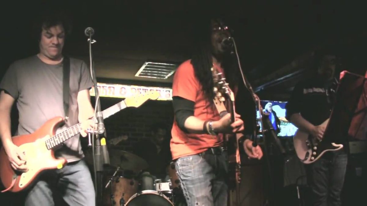 The Coupe De Villes - I Can't Get Next To You - New Hope, PA - 3/5/2010