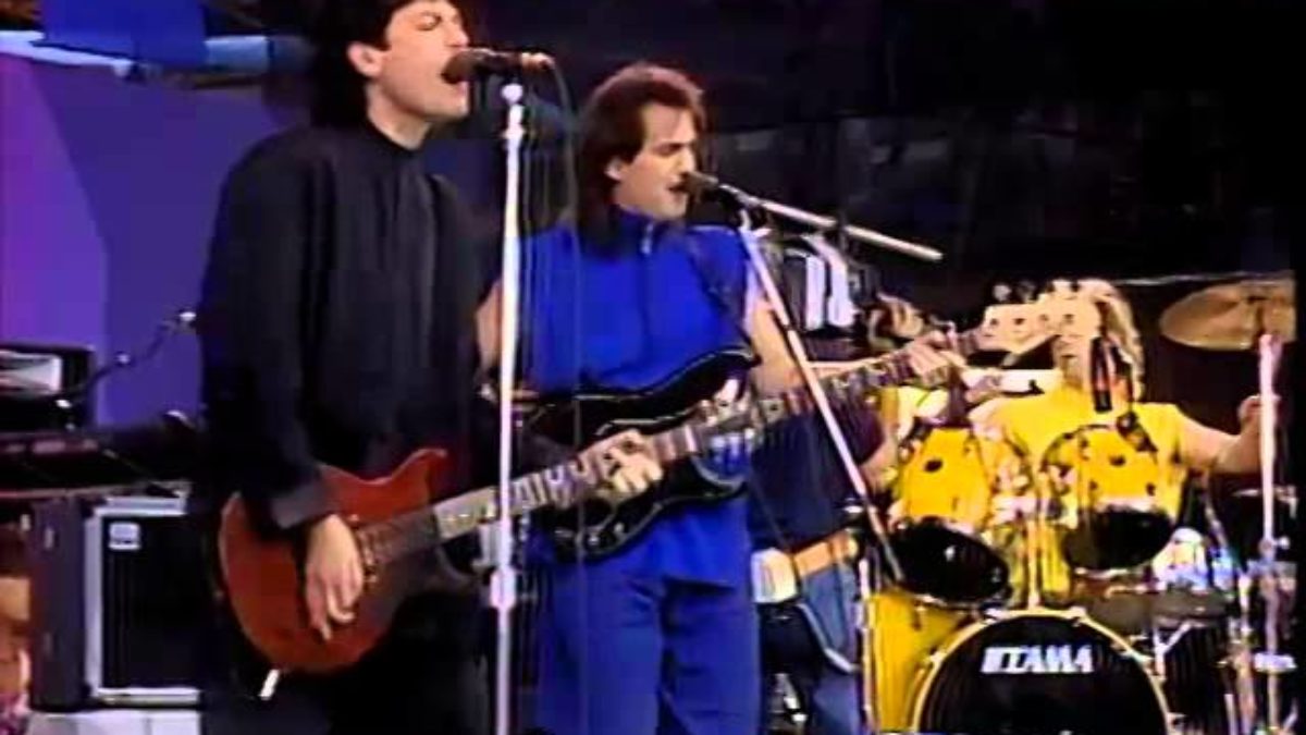 The Hooters - Day By Day - 06/15/86 - Giants Stadium (OFFICIAL)