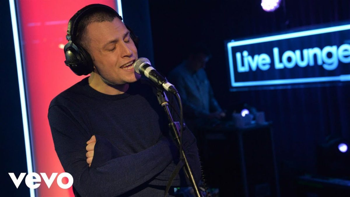 The Maccabees - Hello (Adele cover in the Live Lounge)