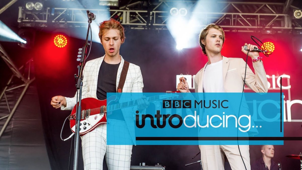 The Modern Strangers - Hot Rain (Radio 1's Big Weekend 2017)