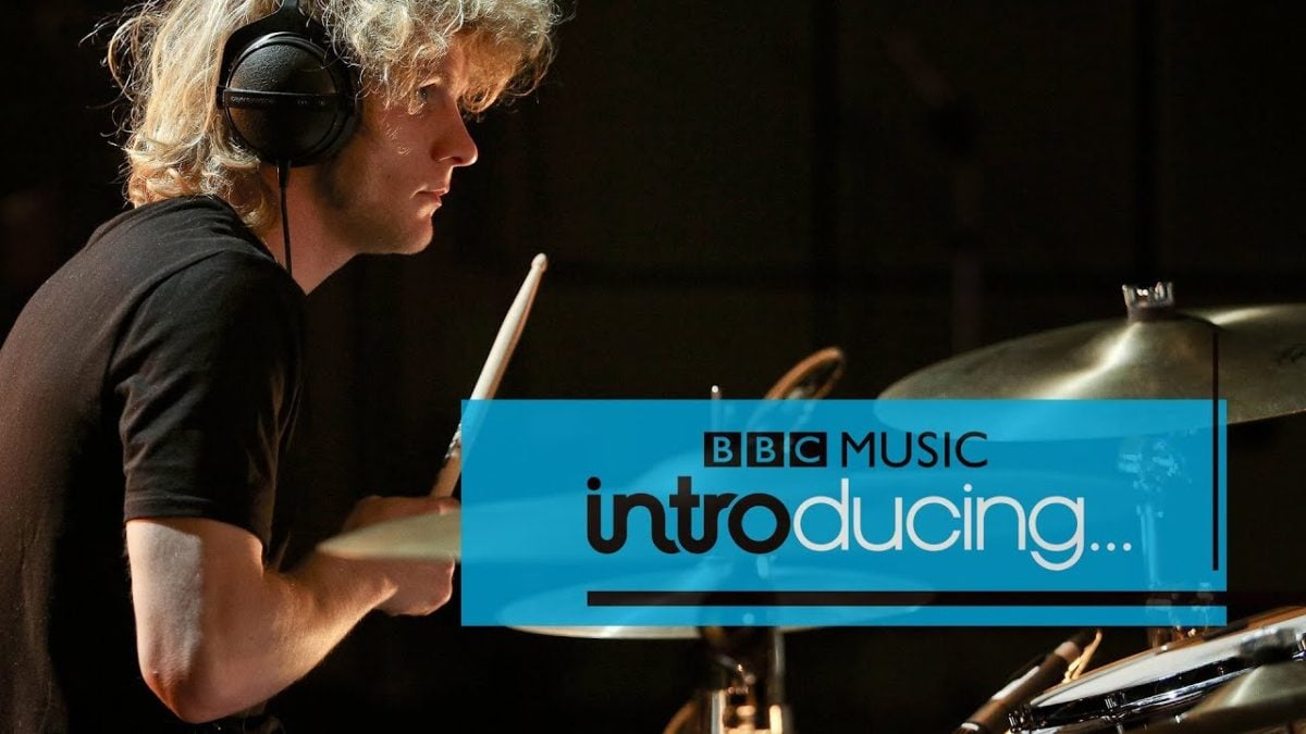 The Mysterines - Bet Your Pretty Face (BBC Music Introducing session)