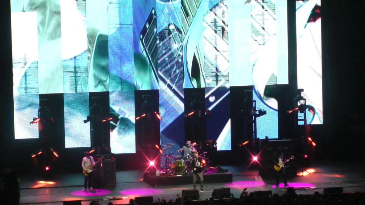 The Stone Roses - Breaking Into Heaven (Madison Square Garden) NYc 6.30.16