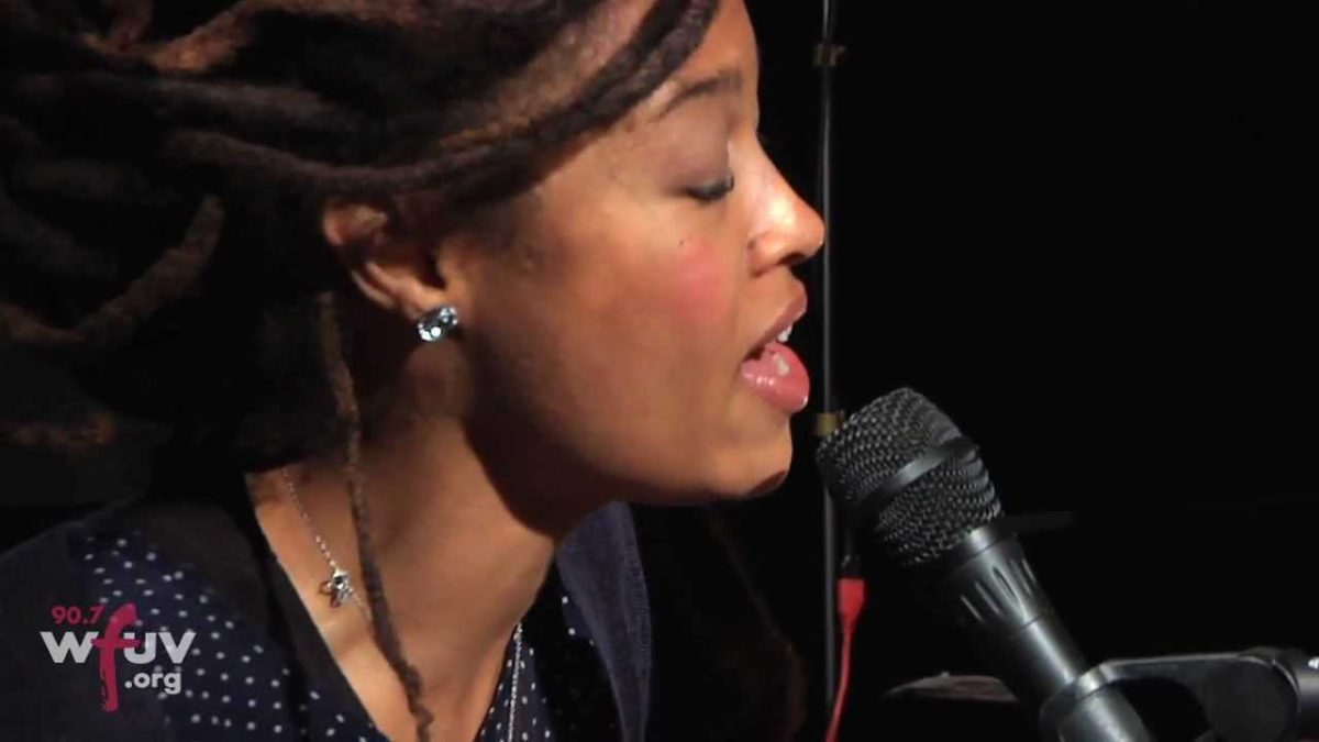 The Wandering - "For a Sunny Day" (Live at WFUV)