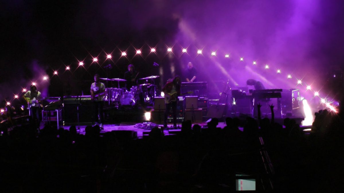The War On Drugs - Holding On (Dell Music Center) Philadelphia,Pa 9.21.17