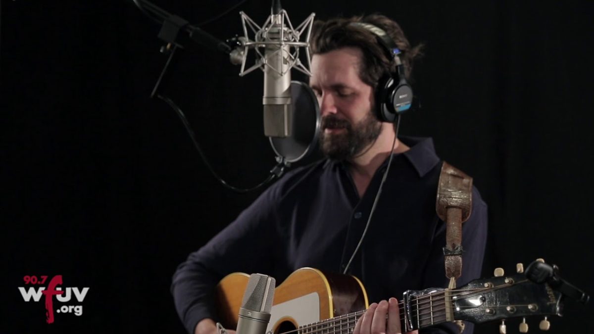 Thomas Dybdahl - "Stupid Heart" (Live at WFUV)