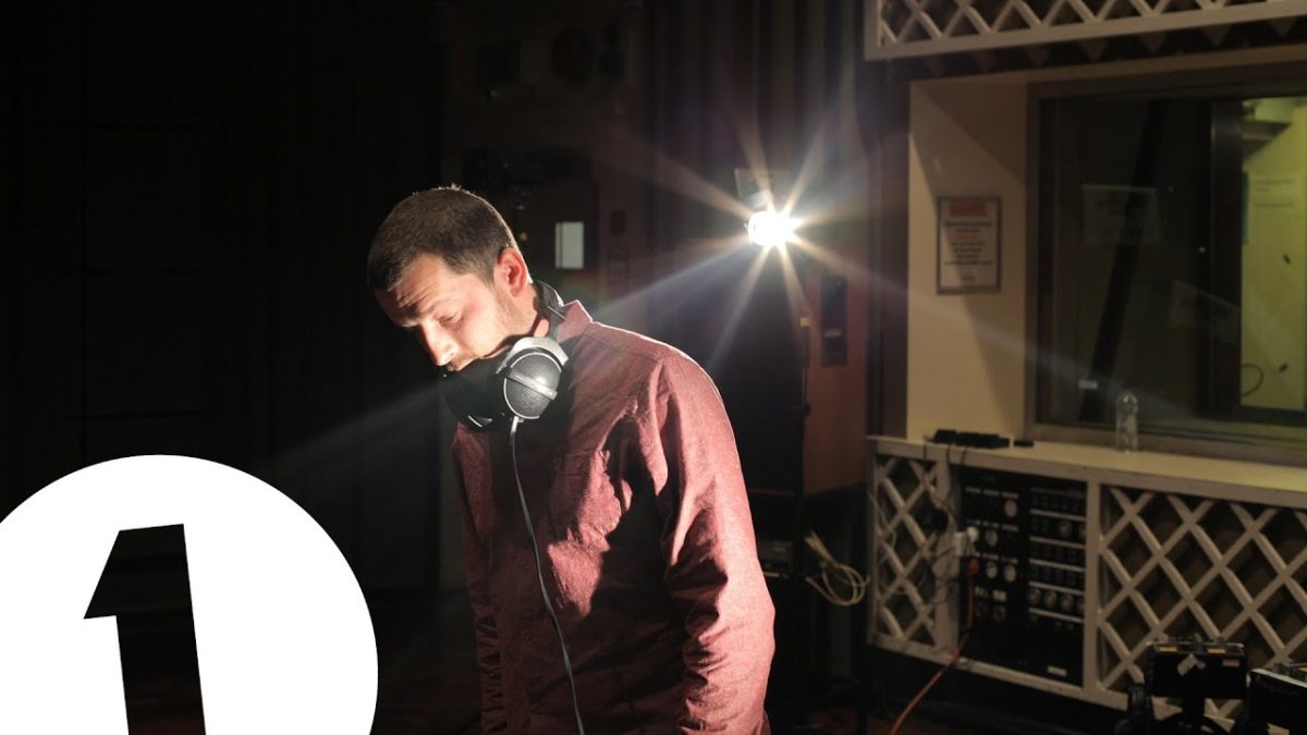 Throwing Snow - The Void Live At BBC Maida Vale