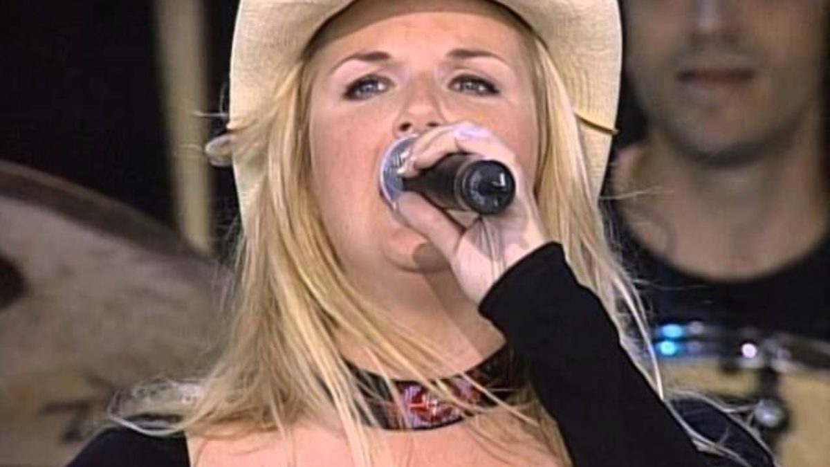 Trisha Yearwood - How Do I Live (Live at Farm Aid 1999)