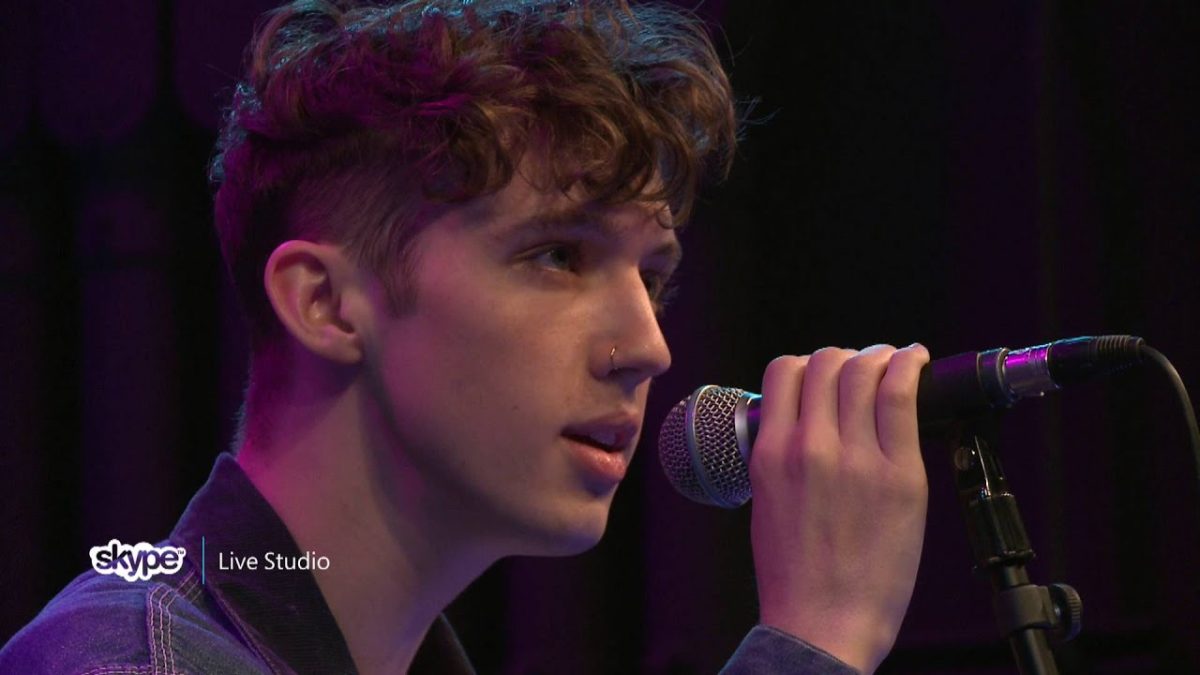 Troye Sivan - Happy Little Pill (LIVE 95.5)
