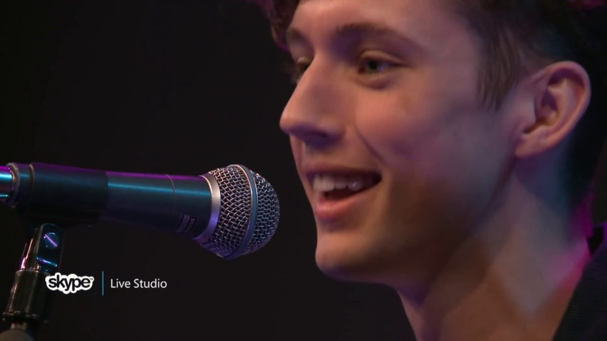 Troye Sivan - Youth (LIVE 95.5)
