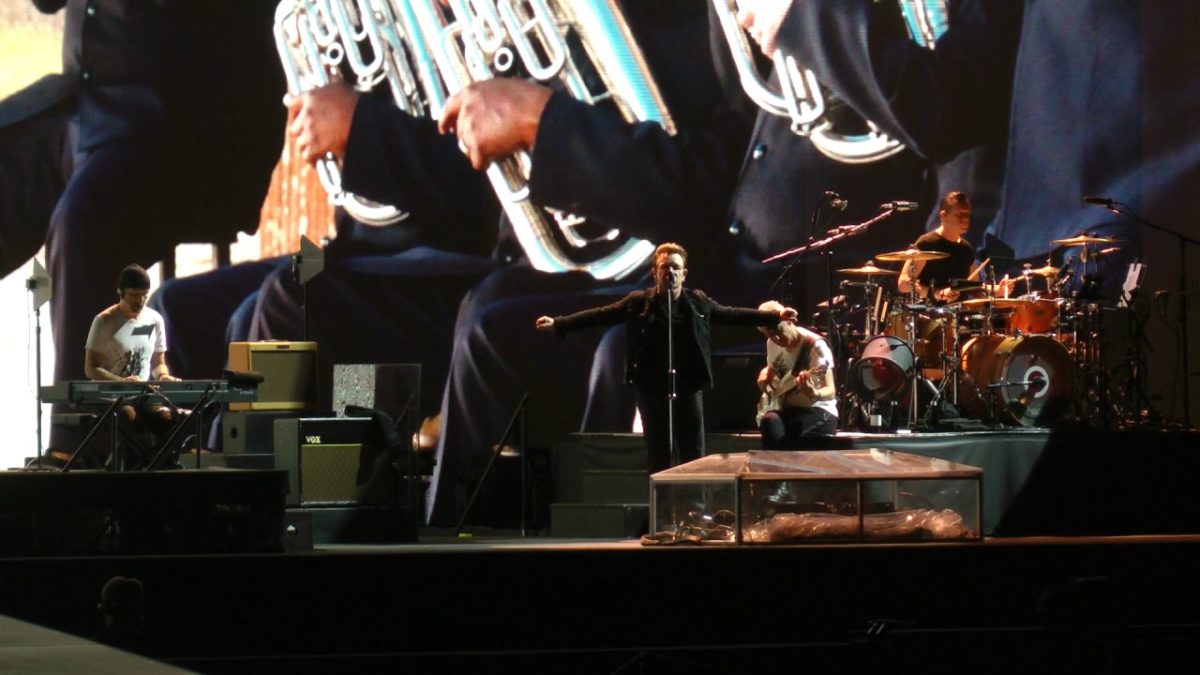 U2 - Red Hill Mining Town (Philadelphia,Pa) 6.18.17