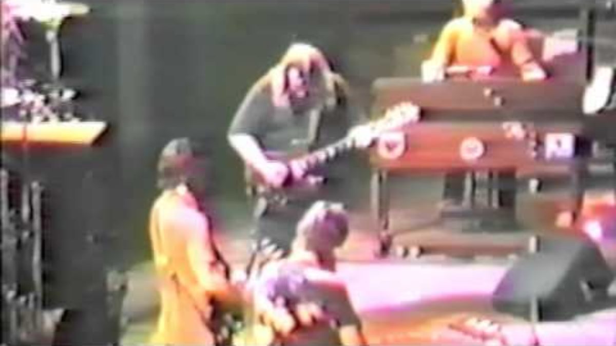 Grateful Dead - Playin' in the Band/Uncle John's Band Reprise 10/12/84 Set 2: 5/7