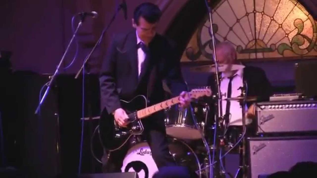 Unknown Hinson: "Voodoo Child (Slight Return)"