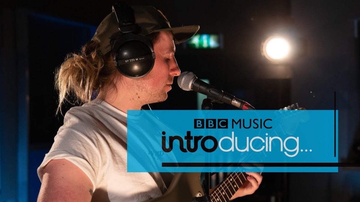 VanIves - The Waves And I Would Wonder (BBC Music Introducing Session)