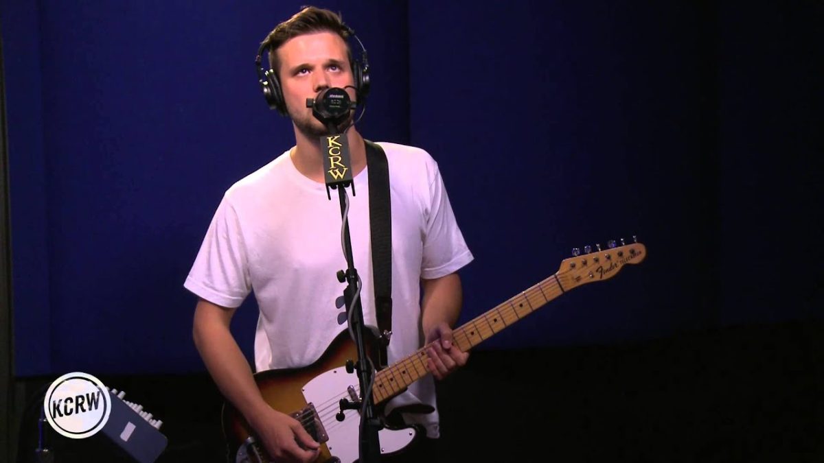 White Lies performing "First Time Caller" Live on KCRW