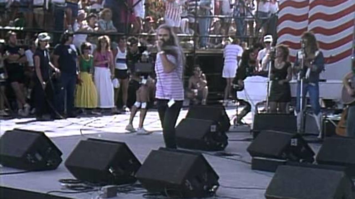 William Lee Golden - Here's To Never Letting Go (Live at Farm Aid 1986)