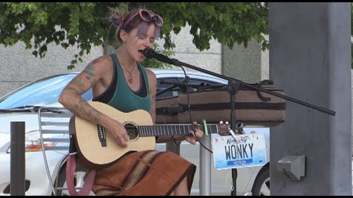 Wonky Tonk: "Hotel Yorba" (White Stripes cover) 7/17/19 Richmond, IN