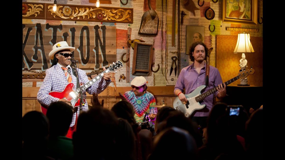 Lucky Barn (S03E03) Little Freddie King - Tough Frog to Swallow @Pickathon 2015
