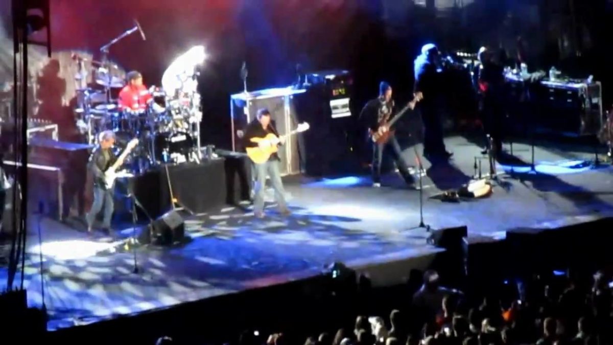You Might Die Trying - 9/18/10 - [2+Cam/Sync] - Wrigley Night 2 - [Rooftop Remix]