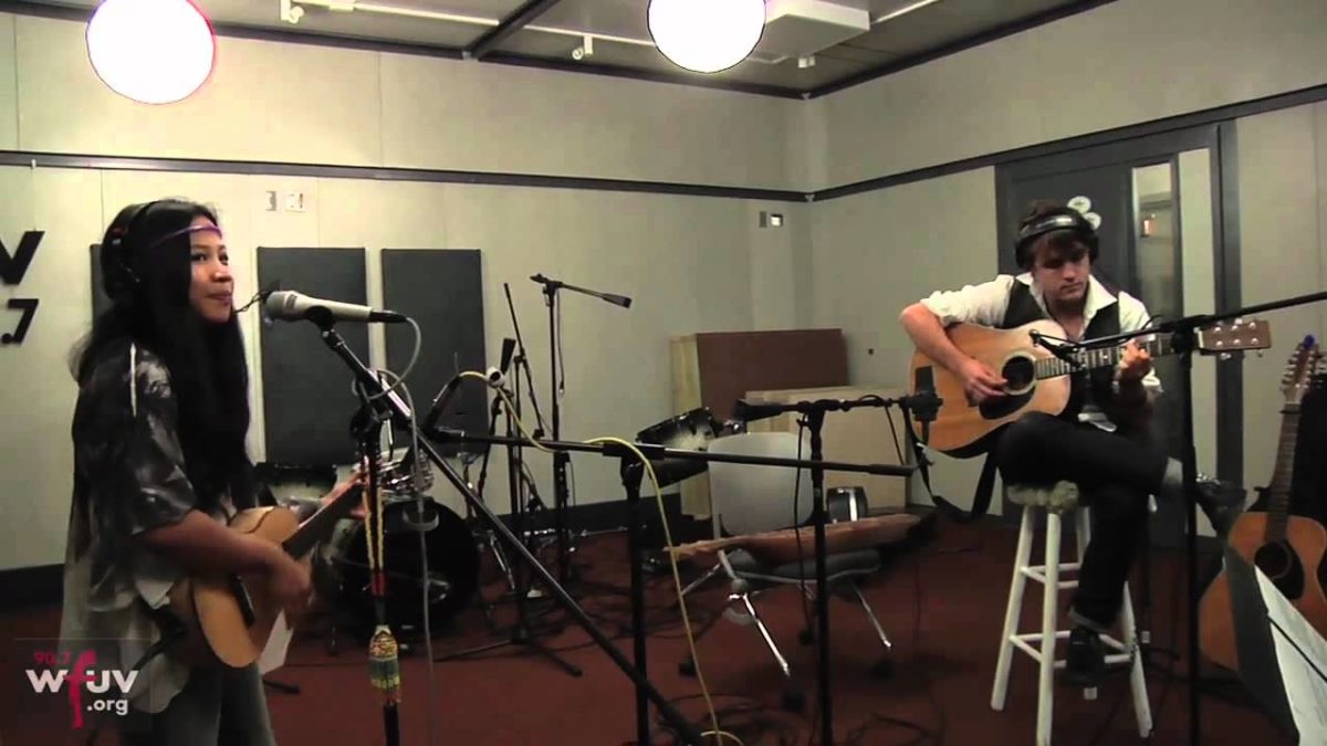 Zee Avi - "The Book of Morris Johnson" (Live at WFUV)