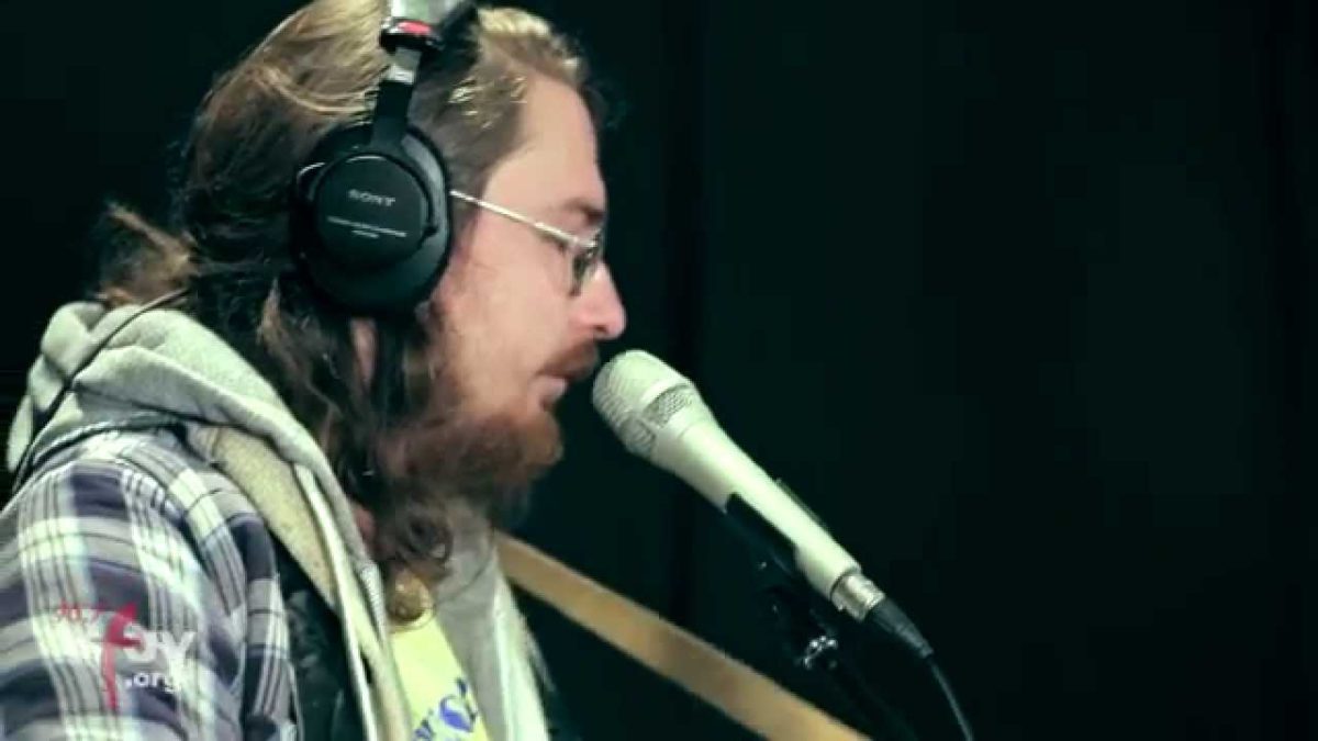 Zeus - "One Line Written In/Come Home" (Live at WFUV)