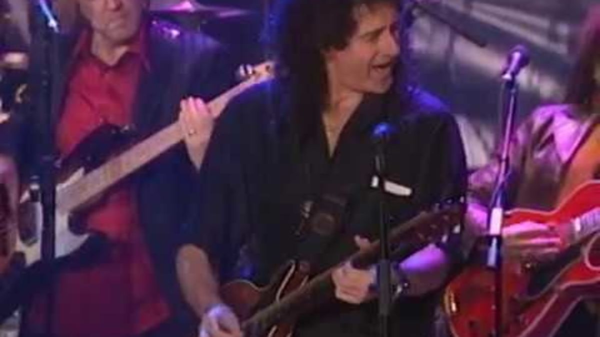 Finale performance of "Johnnie's Boogie" at the 2001 Rock & Roll Hall of Fame Induction Ceremony
