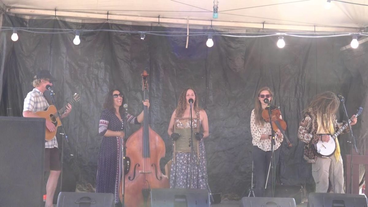 Sweet Lillies - full set - 8-12-16 Winter Park Pub Winter Park, CO SBD HD tripod