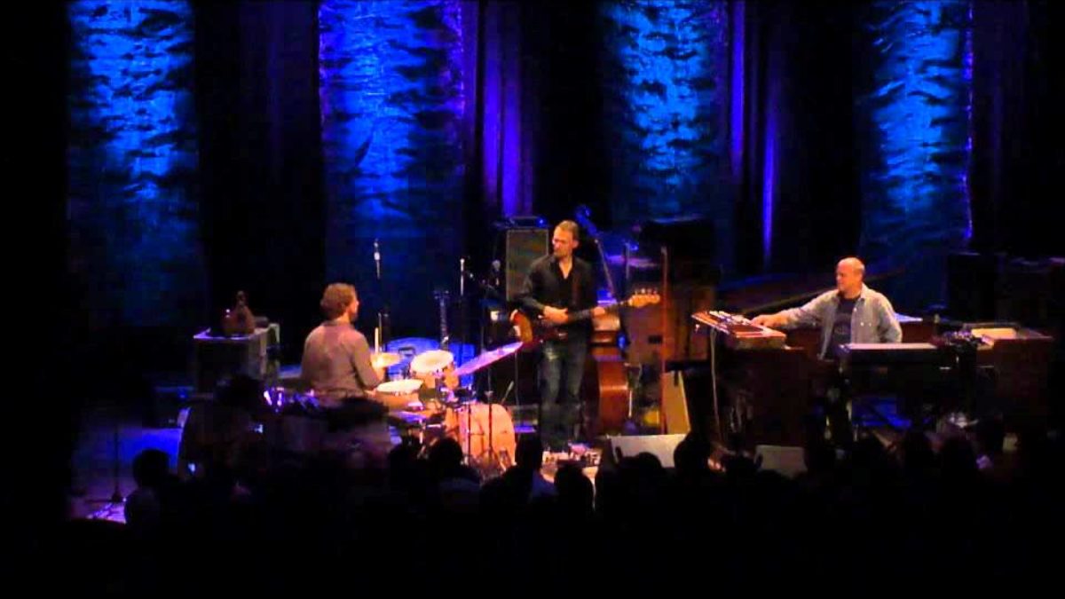 Medeski, Martin, & Wood 11-10-2011 Variety Playhouse, Atlanta, Georgia 01 Feelin' Good