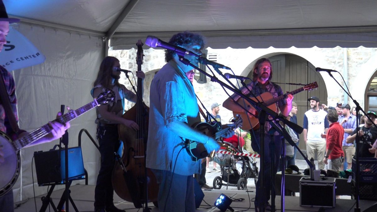 Bluegrass Generals - 6-28-17 1st set  Arrabelle Square Vail, CO SBD 4K HD tripod