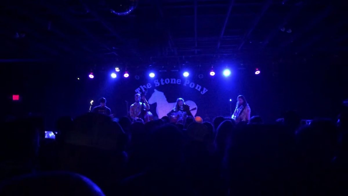 Billy Strings - Wanted Dead or Alive