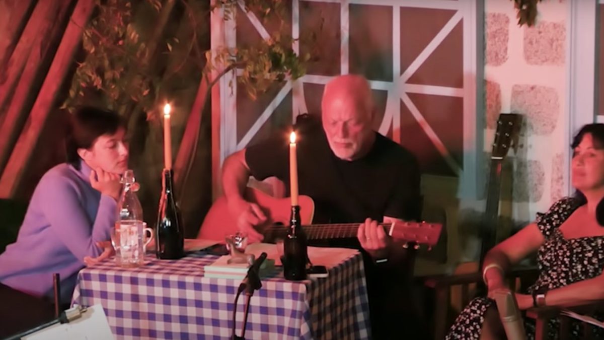 David Gilmour Discusses Relationship With & Covers Syd Barrett