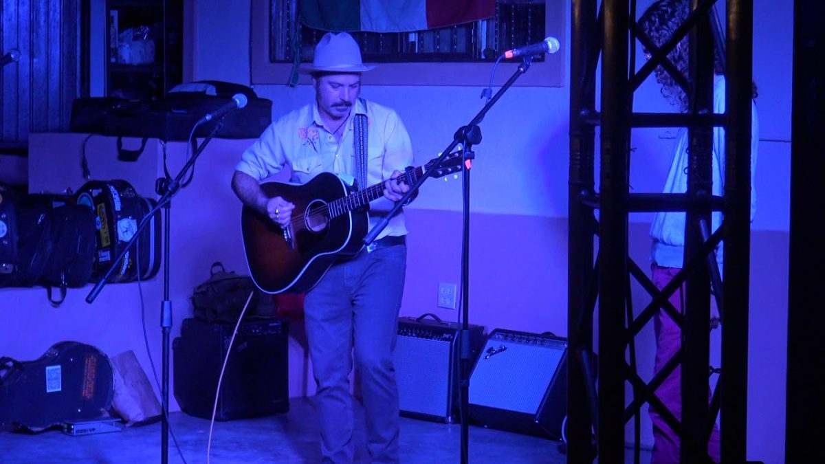 Don Gallardo - full set 1-15-19 Cafelix Todos Santos, MX 4K HD tripod