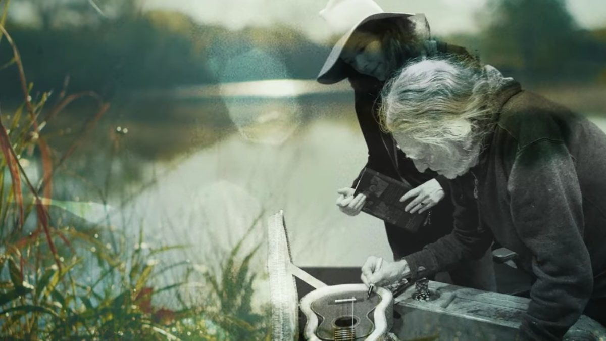 Edie Brickell Releases ‘Sing To Me, Willie’ Video