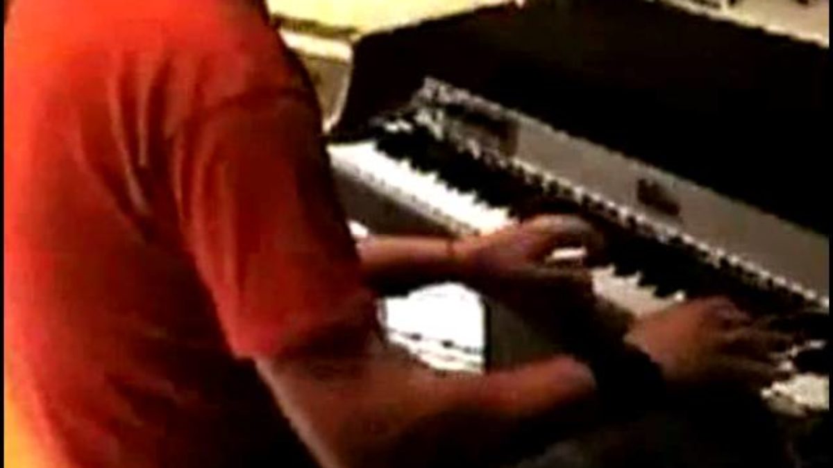 Elliott Smith In The Studio (Because Beatles Cover)