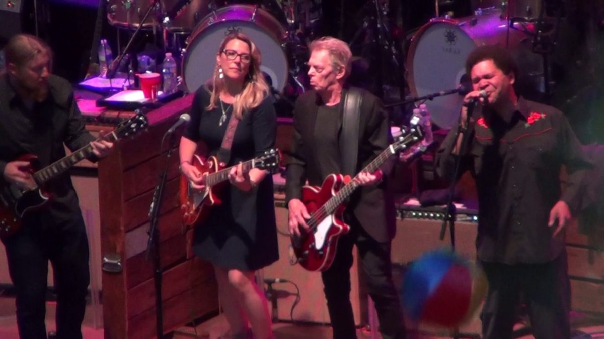 Tedeschi Trucks Band w/ Jack Casady - 7-30-17 Red Rocks Amphi. Morrison, CO HD