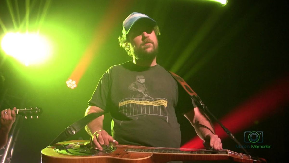 Greensky Bluegrass | 11/05/2015 | "Ryder's Song" - "Train Junkie"