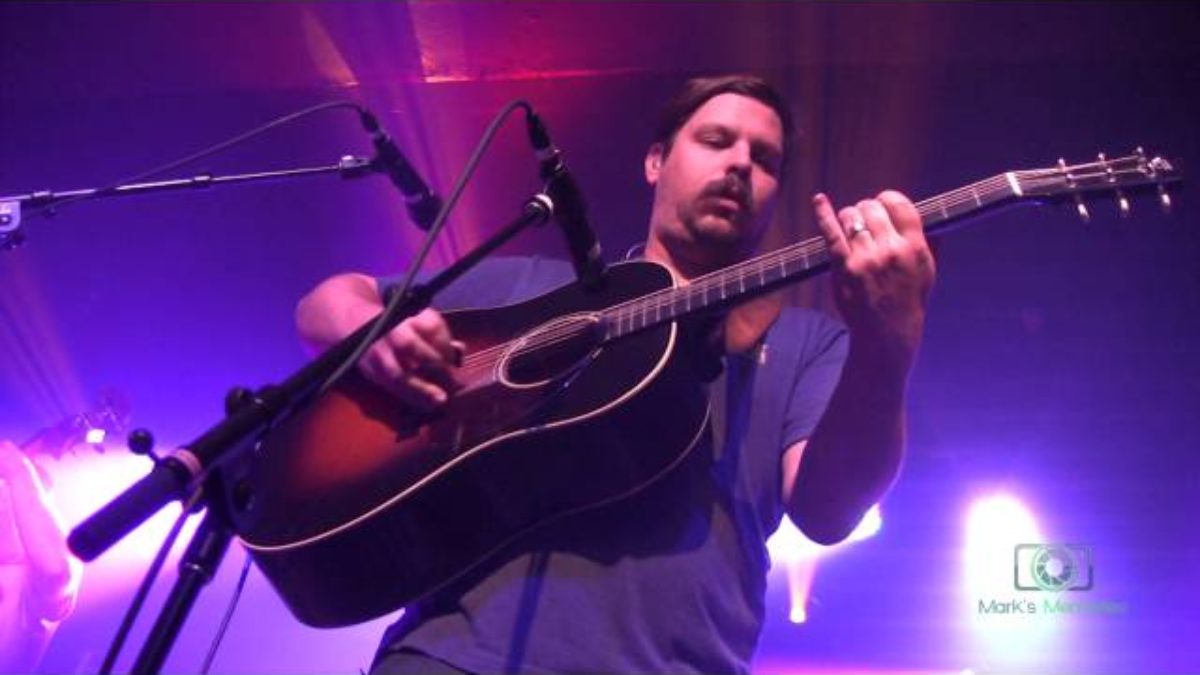 Greensky Bluegrass | 11/05/2015 | "Indian Trail"