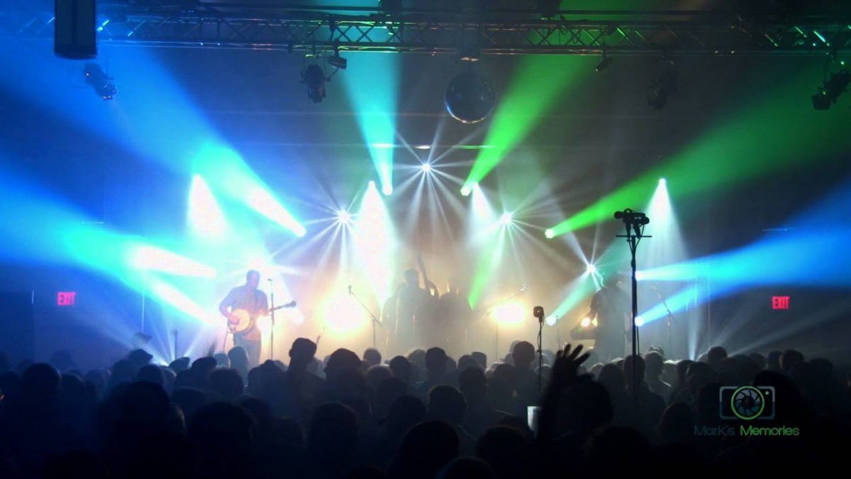 Greensky Bluegrass | 11/05/2015 | "Broke Mountain Breakdown" - "I'm Still Here"