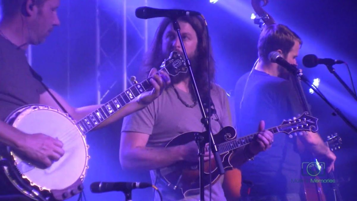 Greensky Bluegrass | 11/06/2015 | "Wheel Hoss"