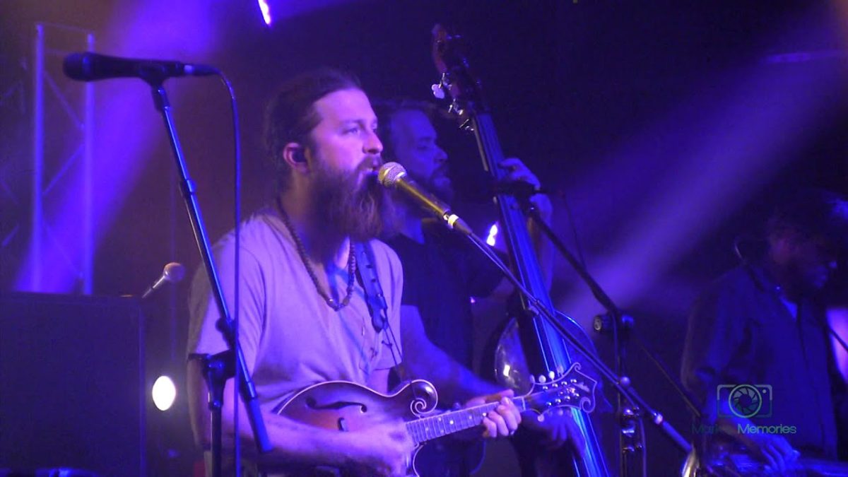 Greensky Bluegrass | 11/06/2015 | "Sweetwater Sea"