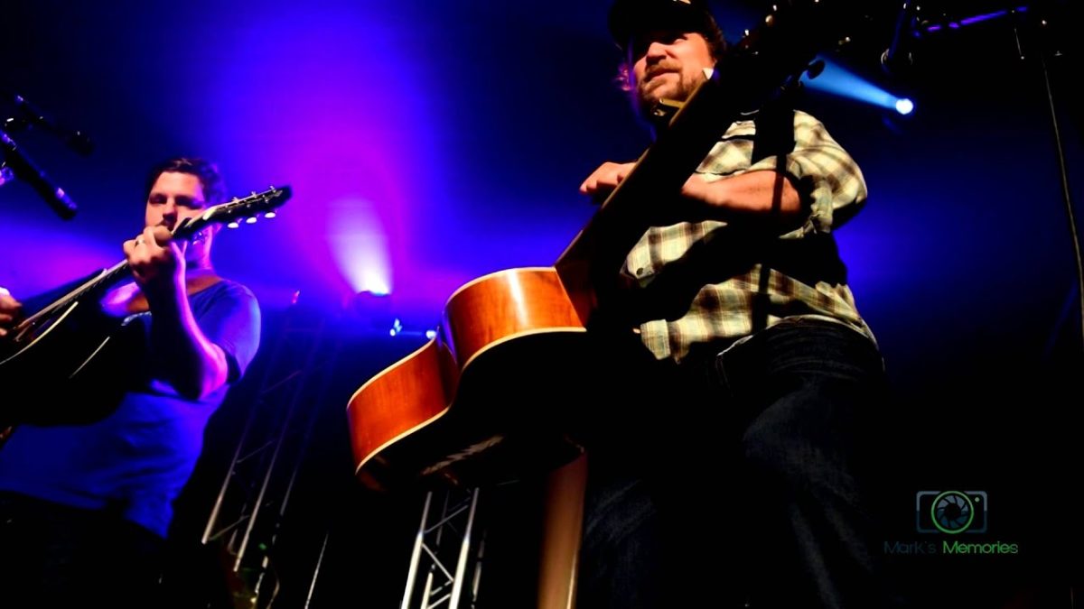 Greensky Bluegrass | 11/07/2015 | "Hot Dogs On Parade"