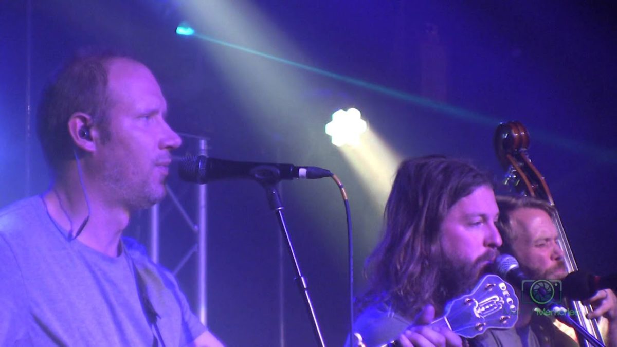 Greensky Bluegrass | 11/07/2015 | "Radio Blues"
