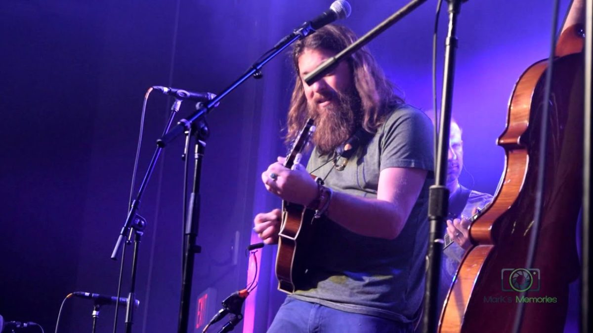 Greensky Bluegrass | 11/07/2015 | "Hit Parade Of Love"