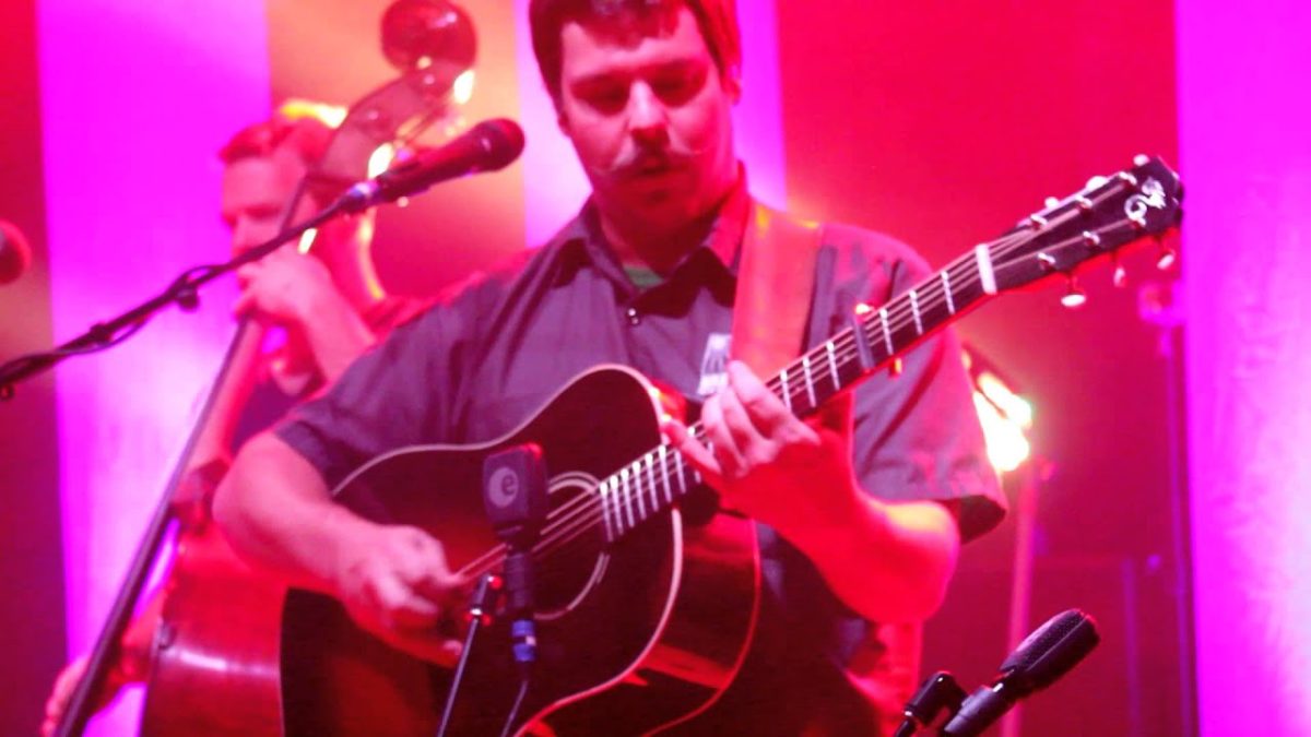 Greensky Bluegrass | 2/08/2013 | "Cold Feet"