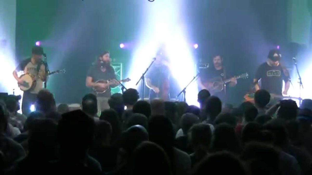 Greensky Bluegrass | 2/28/2014 | "Through the Trees" - "Gold Rush"