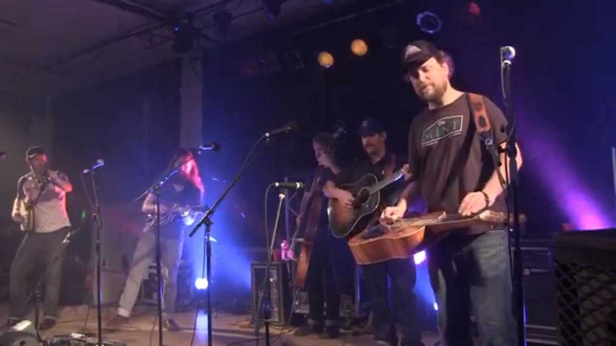 Greensky Bluegrass | 2/28/2014 | "Foggy Mountain Special"