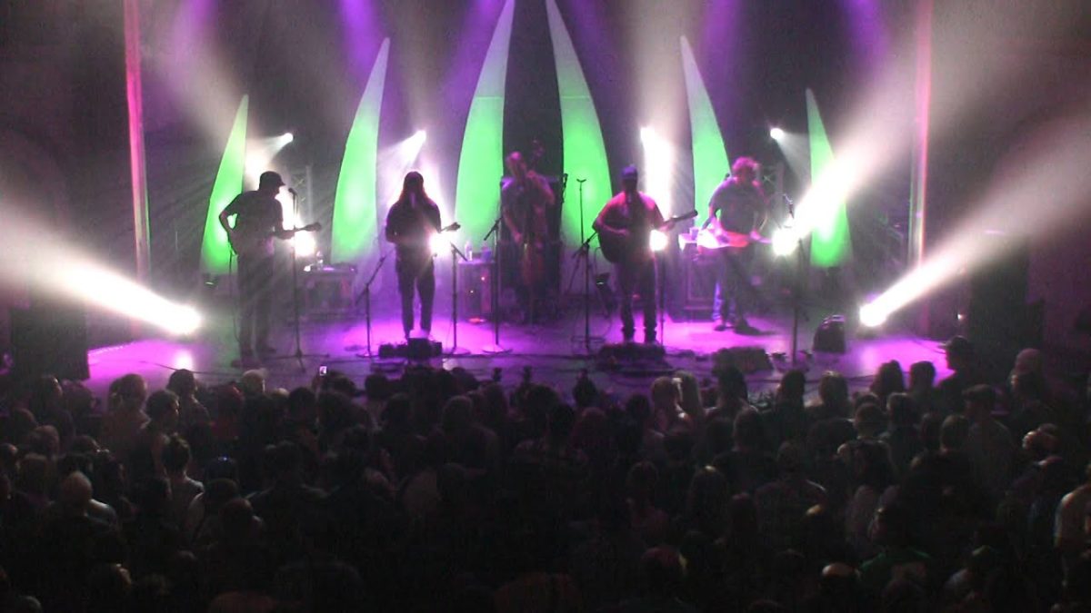 Greensky Bluegrass | 3/01/2014 | "Wings For Wheels"