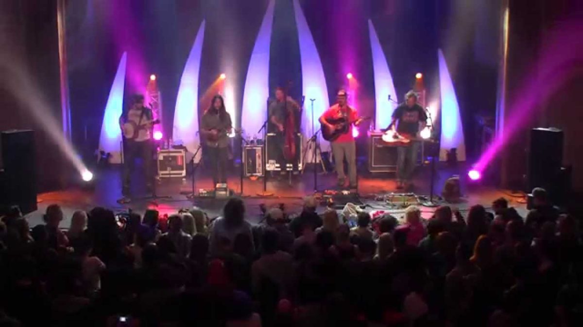 Greensky Bluegrass | 3/01/2014 | "What's Left Of The Night"