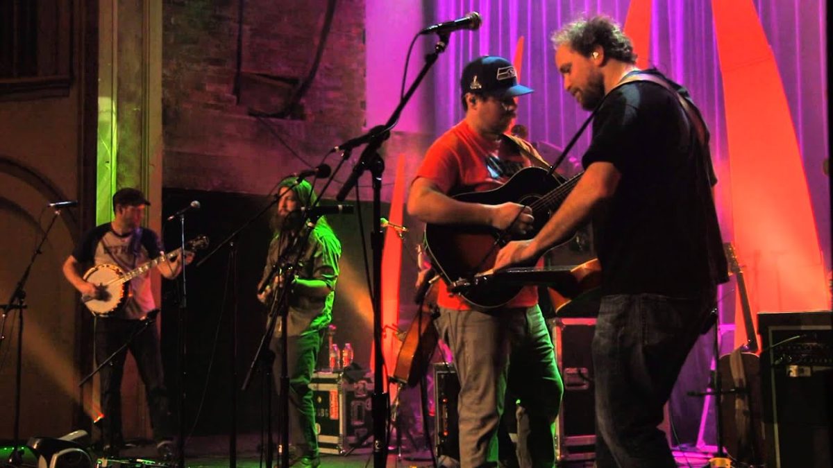 Greensky Bluegrass | 3/01/2014 | "Indian Trail"
