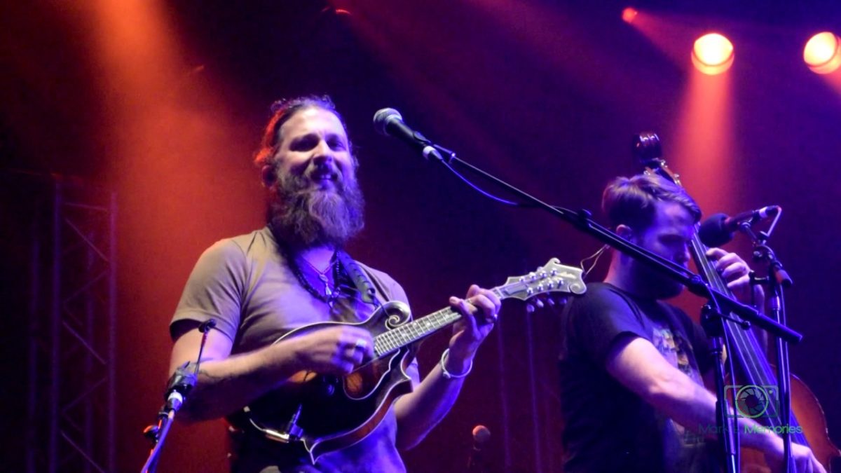 Greensky Bluegrass | 3/29/2017 | "The Radio Blues"
