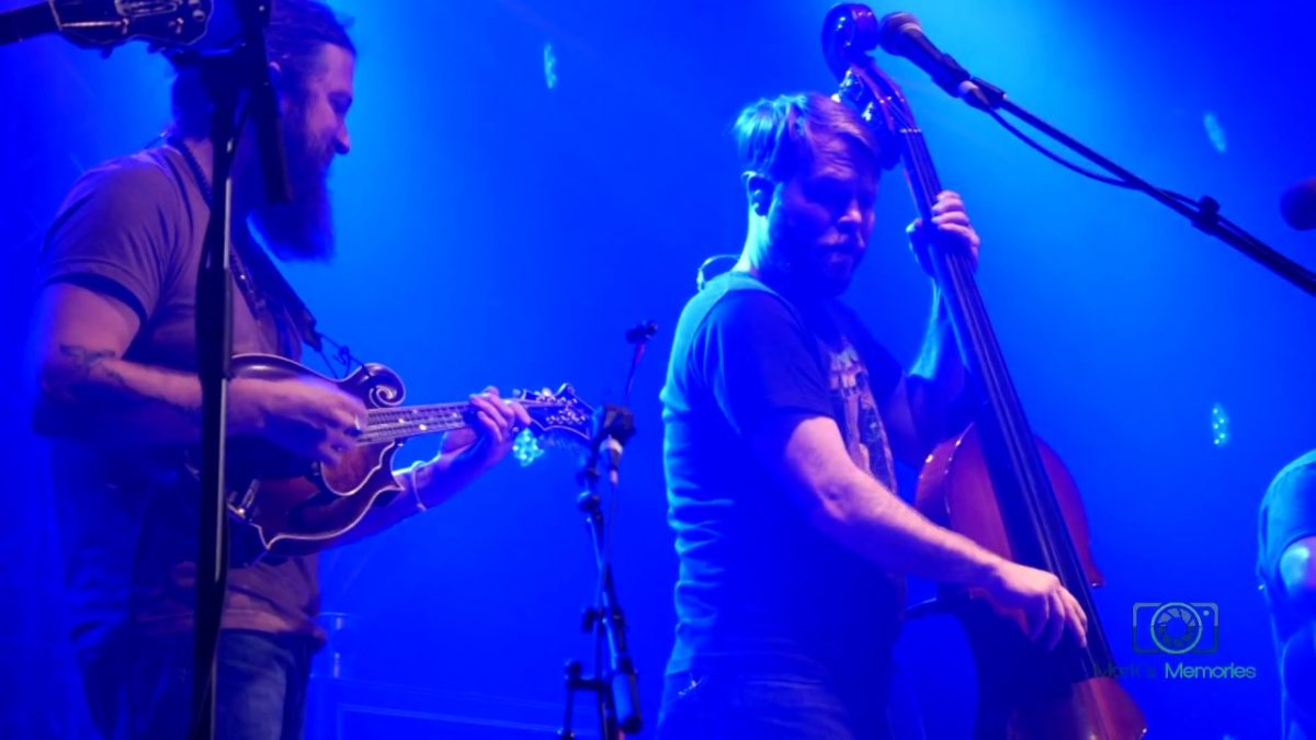 Greensky Bluegrass | 3/29/2017 | "Tarpology" - "One Slip" - "Tarpology"
